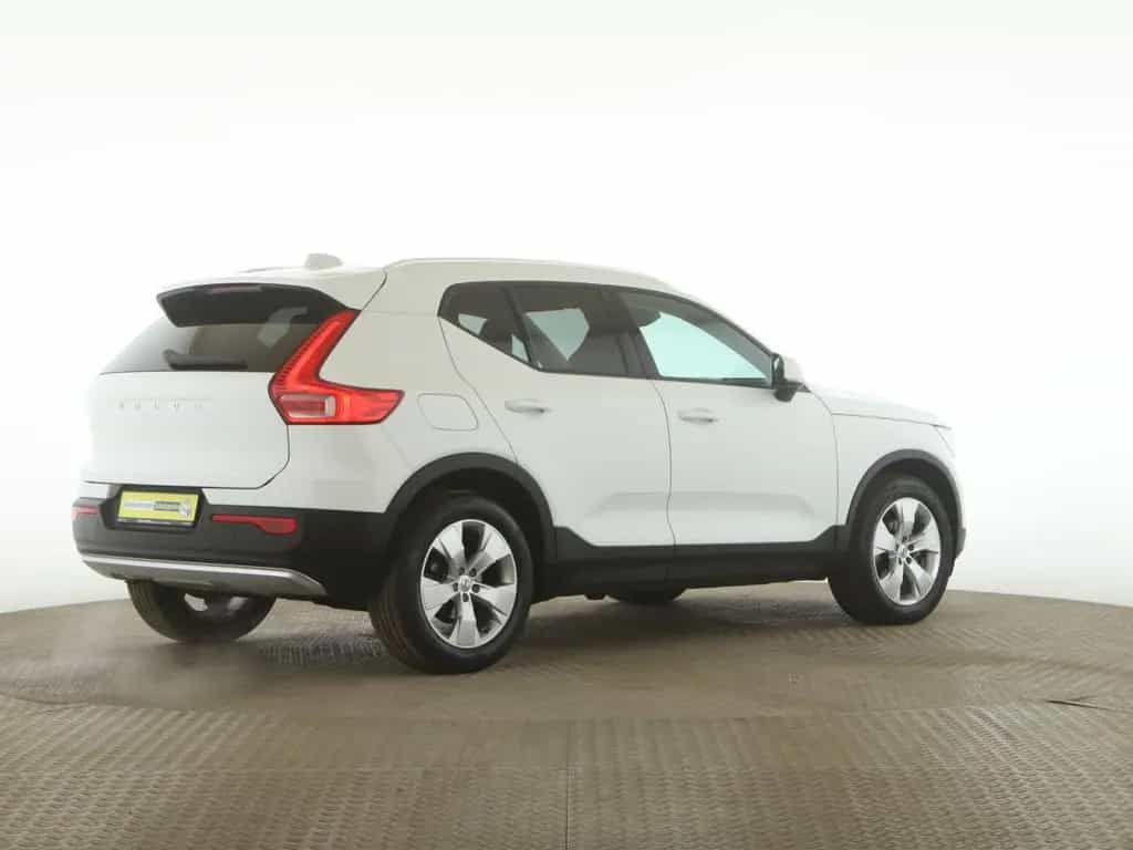 Volvo XC40 D3 Momentum Pro LED+RFK+SitzH+Navi+AppleCar 12/2019-photo-6