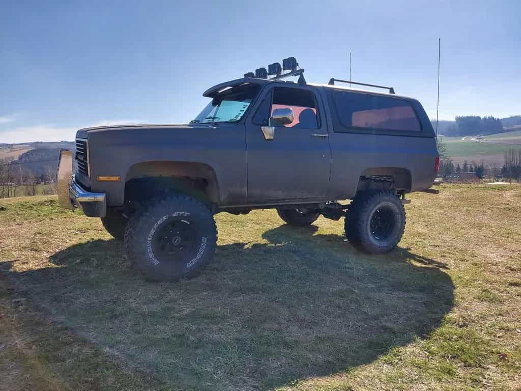 Chevrolet Blazer K5, 6.2 V8 Diesel, hoch, 35er Reifen, TÜV 09/1986-photo-2