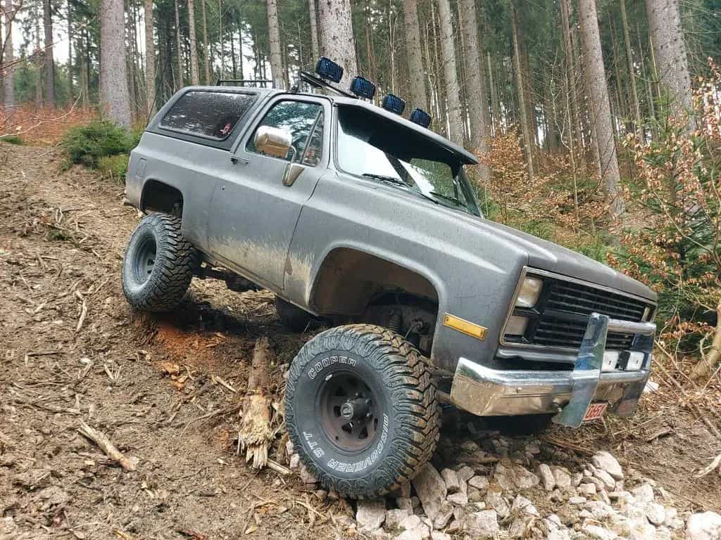 Chevrolet Blazer K5, 6.2 V8 Diesel, hoch, 35er Reifen, TÜV 09/1986-photo-4