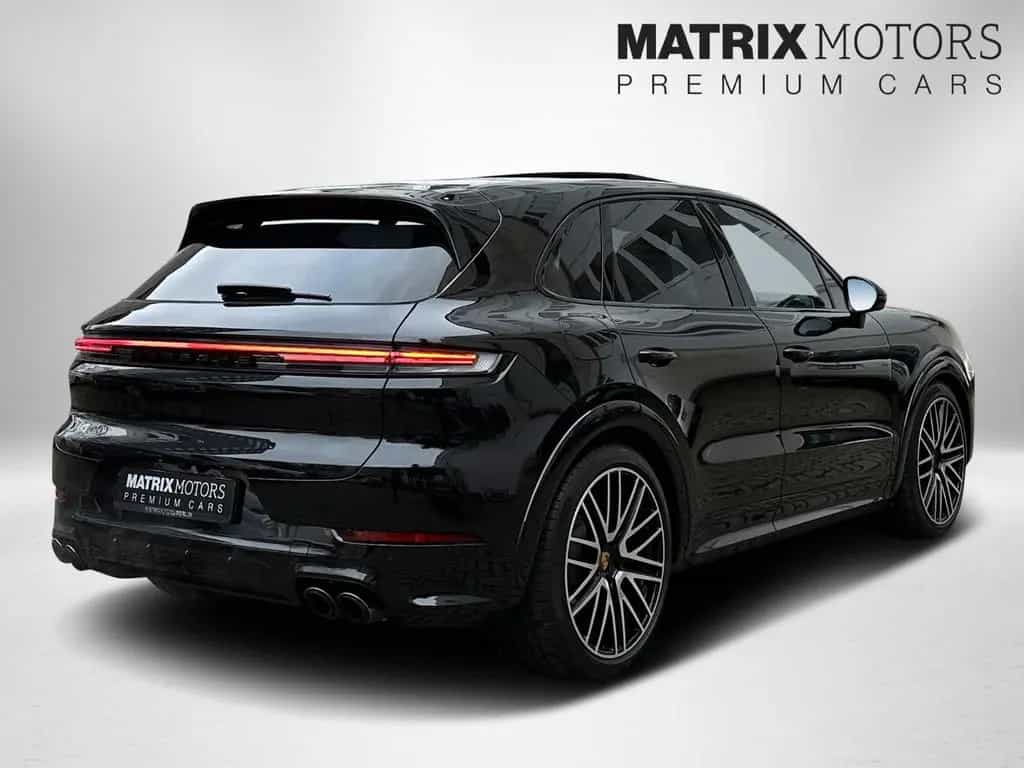 Porsche Cayenne S Carbon Sport Chrono Paket BOSE 22" 12/2023-photo-1