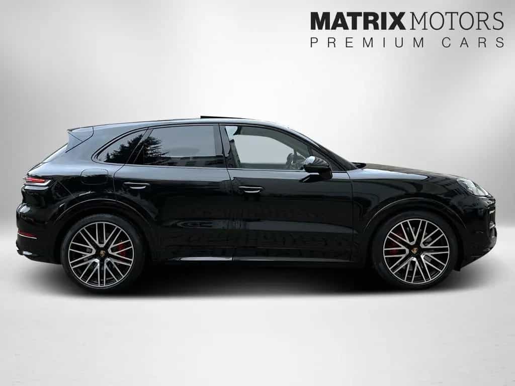 Porsche Cayenne S Carbon Sport Chrono Paket BOSE 22" 12/2023-photo-4