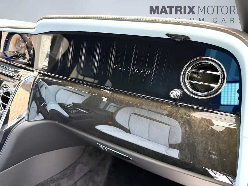 Rolls-Royce Cullinan BeSpoke Audio Series II heated&cooled 05/2024-photo-19