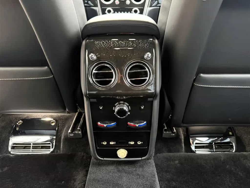 Rolls-Royce Cullinan BeSpoke Audio Series II heated&cooled 05/2024-photo-26