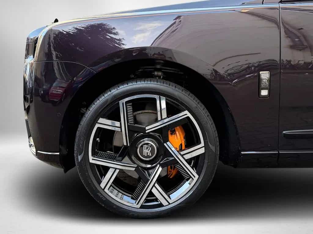 Rolls-Royce Cullinan Black Badge Series II ShootingStar 23" 05/2024-photo-16
