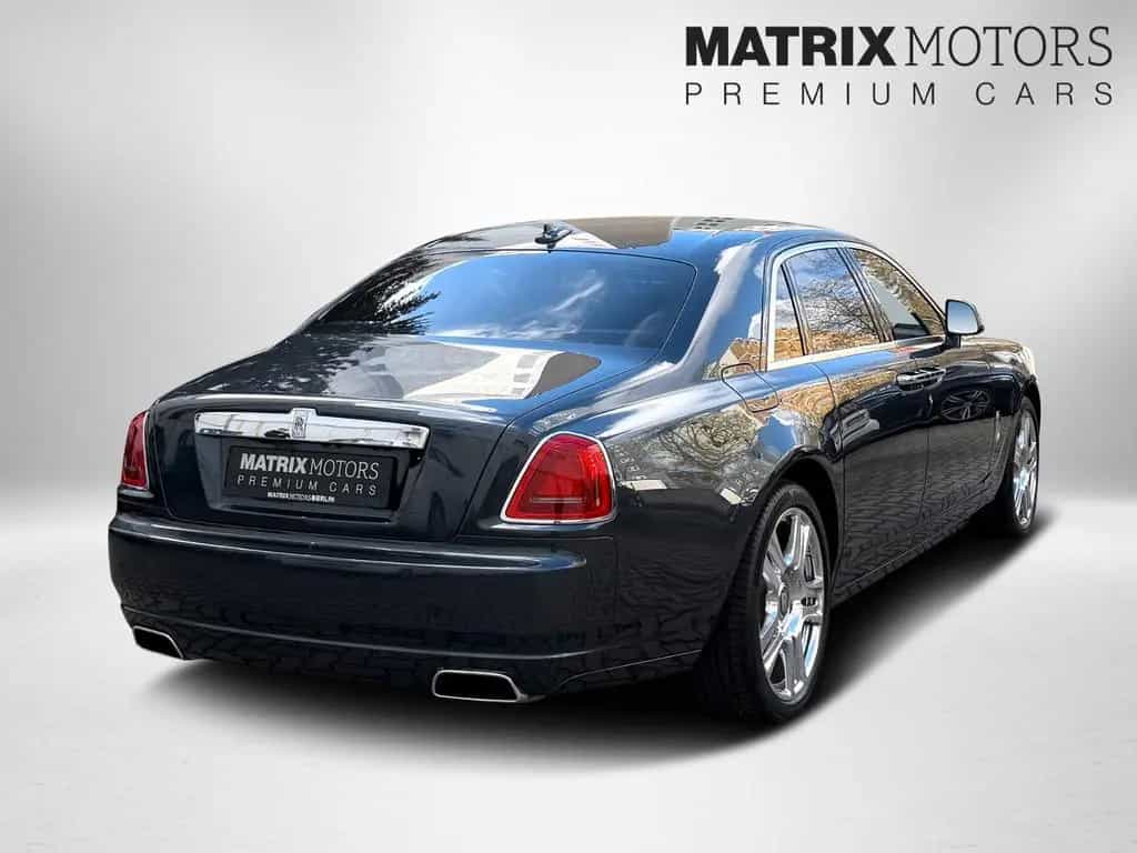 Rolls-Royce Ghost BeSpoke Massage Theatre NightVision 12/2017-photo-1