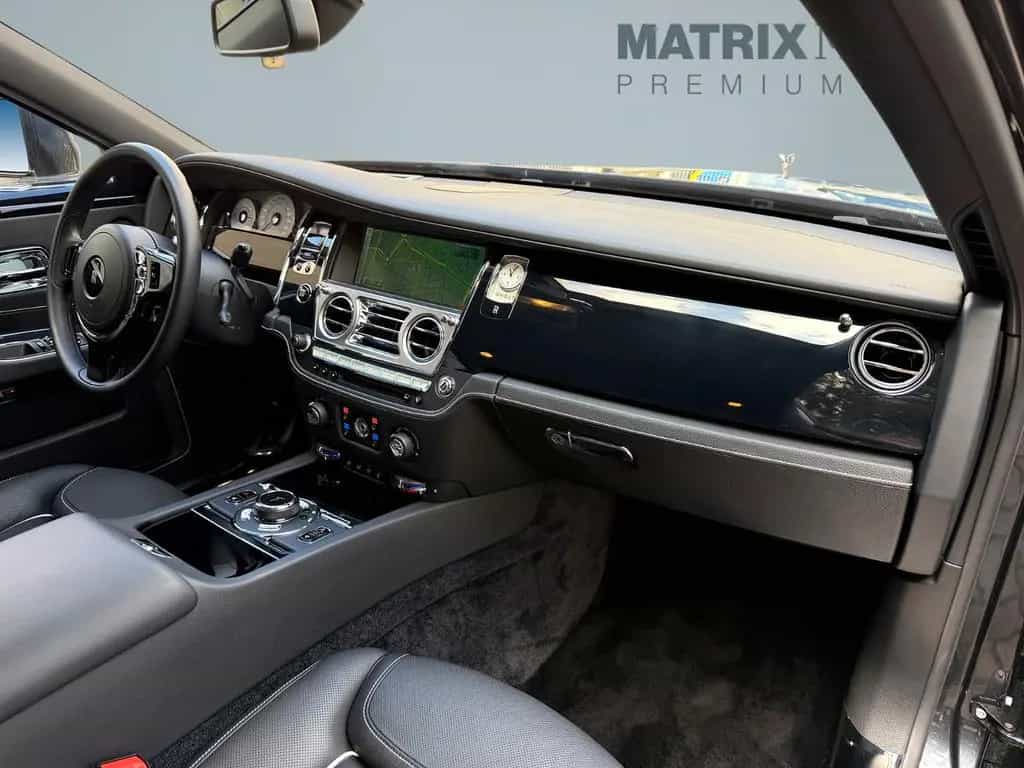Rolls-Royce Ghost BeSpoke Massage Theatre NightVision 12/2017-photo-17