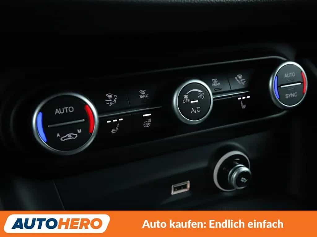 Alfa Romeo Stelvio 2.0 Turbo Veloce Q4 Aut.*NAV*ACC*CAM*PDC 01/2020-photo-22