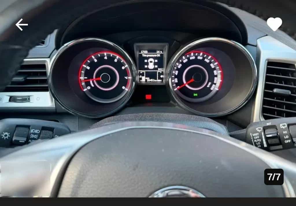 Ssangyong Tivoli 1.6 e-XGi 160 QUARTZ 2WD QUARTZ 06/2016-photo-3
