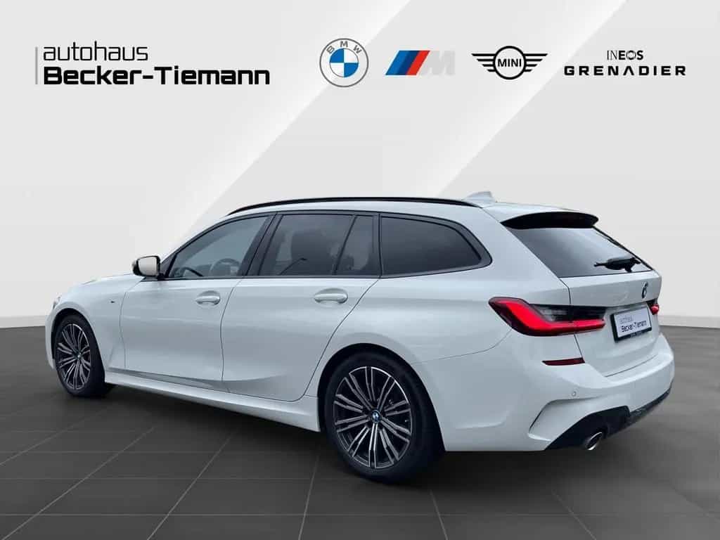 BMW 3 Series 320i Touring/ M Sport/ SAG/ LC+/ Ambiente/ PDC/ 03/2021-photo-3