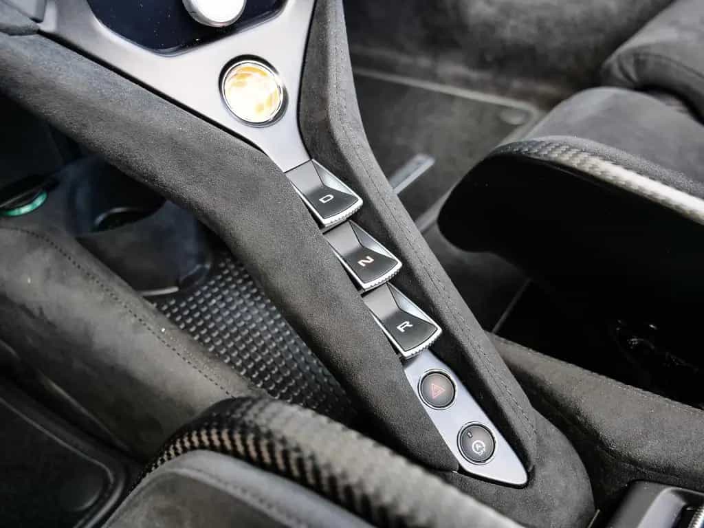 McLaren 750S Spider MSO Bespoke, B&W Sound, Lift, Louvre null-photo-21