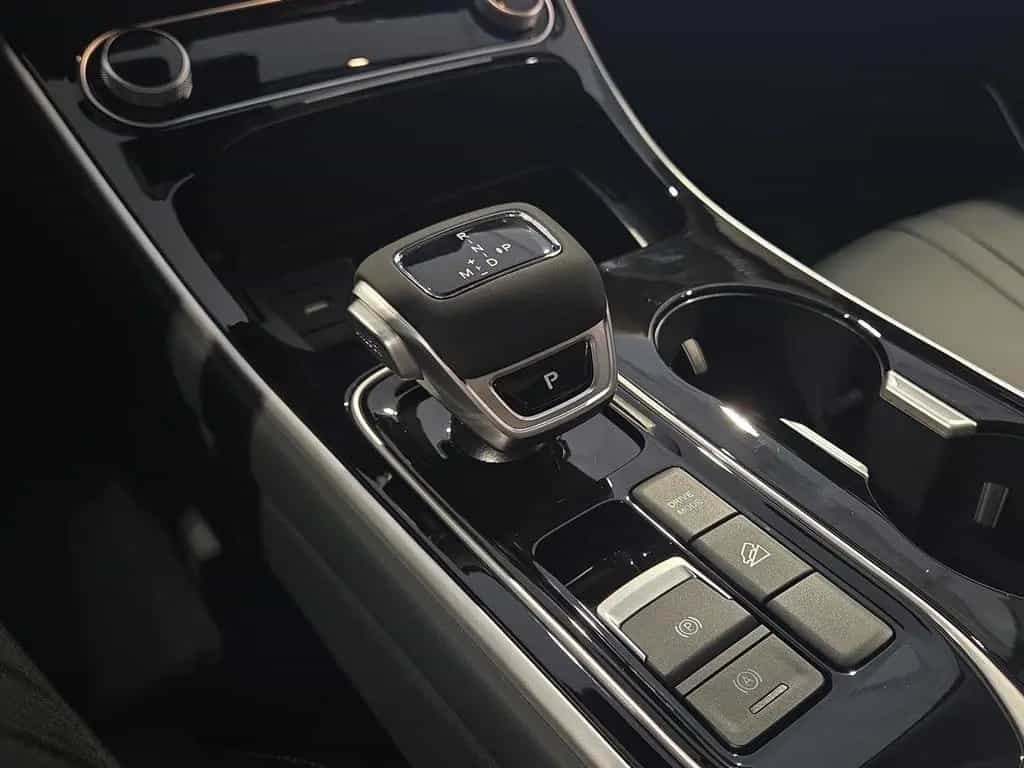 DFSK Forthing 5 , 177 PS, *Automatik*PANO*Carplay null-photo-16