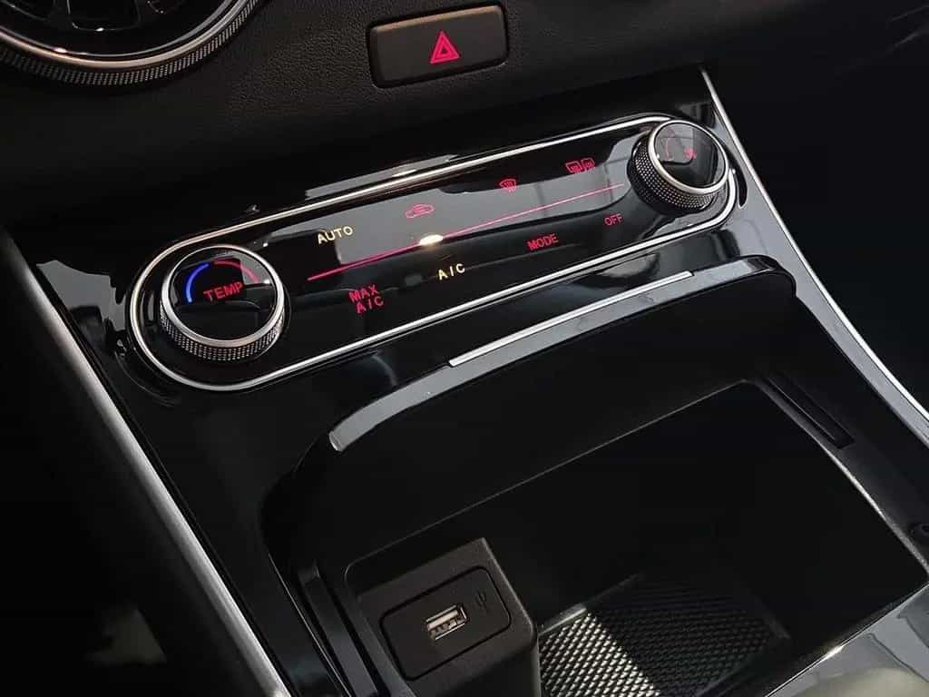 DFSK Forthing 5 , 177 PS, *Automatik*PANO*Carplay null-photo-23
