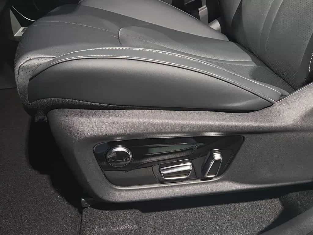 DFSK Forthing 5 , 177 PS, *Automatik*PANO*Carplay null-photo-25