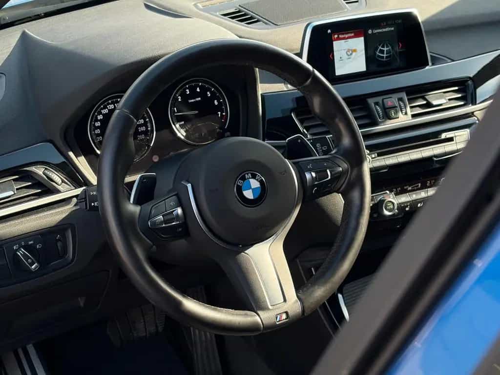BMW X1 sDrive20i M Sport Shadow LED Temp PDC 02/2019-photo-10