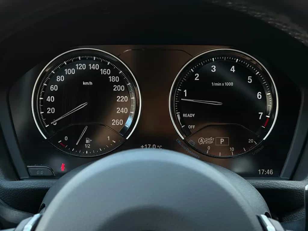 BMW X1 sDrive20i M Sport Shadow LED Temp PDC 02/2019-photo-18
