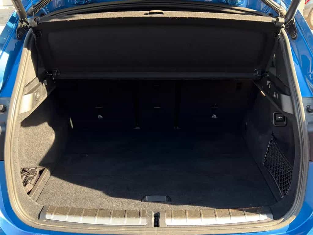 BMW X1 sDrive20i M Sport Shadow LED Temp PDC 02/2019-photo-31
