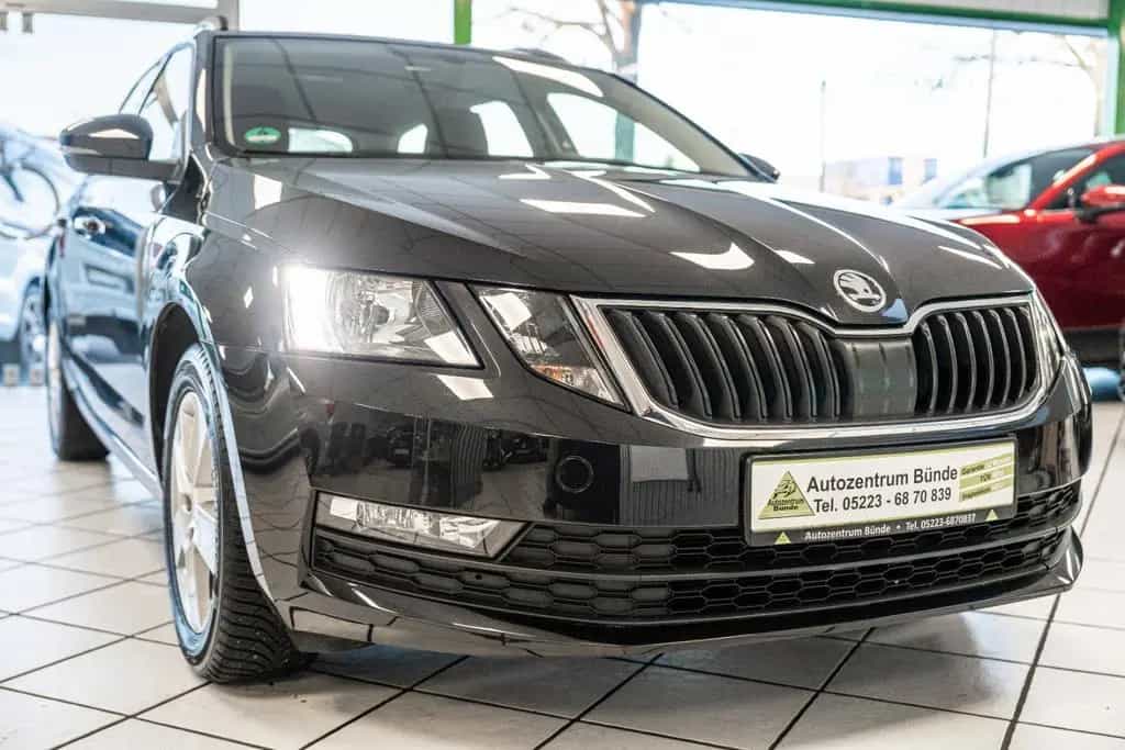 Skoda Octavia Combi Ambition 1.0 TSI Benzin Automatik 08/2017-photo-2