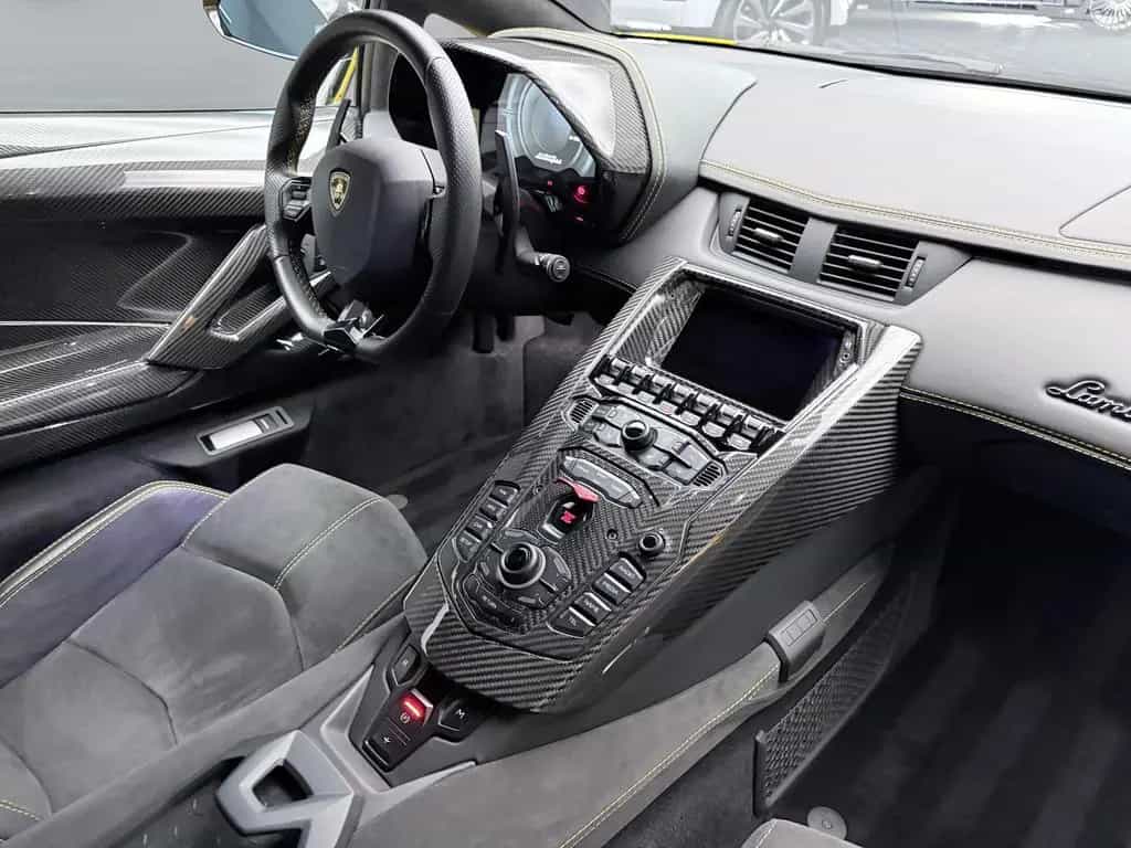 Lamborghini Aventador S- Carbon- Sensonum- Lift- Alcantara 03/2018-photo-16