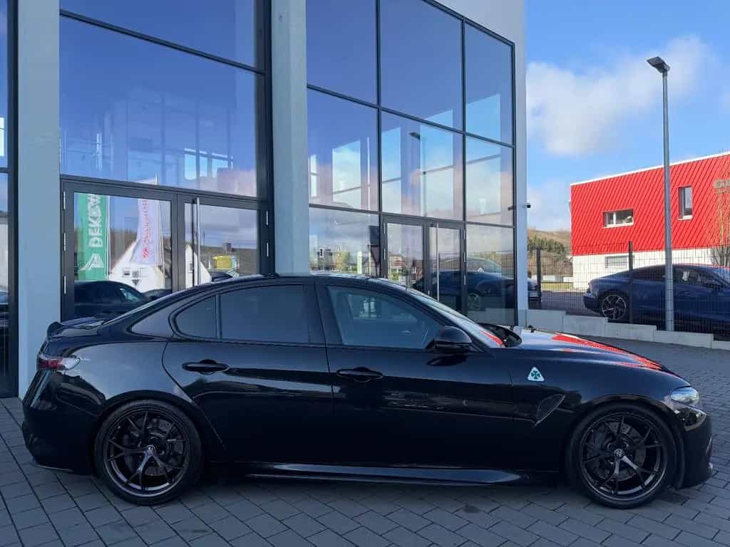 Alfa Romeo Giulia Quadrifoglio/Harmann Kardon Sound/R-Kam 03/2023-photo-10