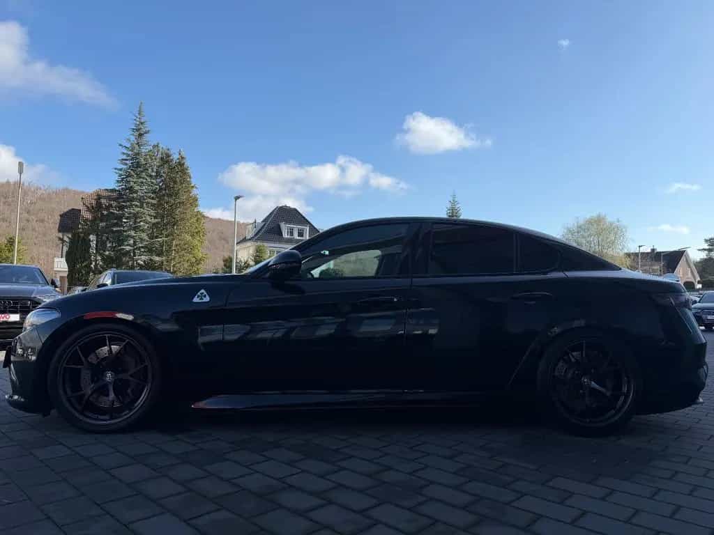 Alfa Romeo Giulia Quadrifoglio/Harmann Kardon Sound/R-Kam 03/2023-photo-3