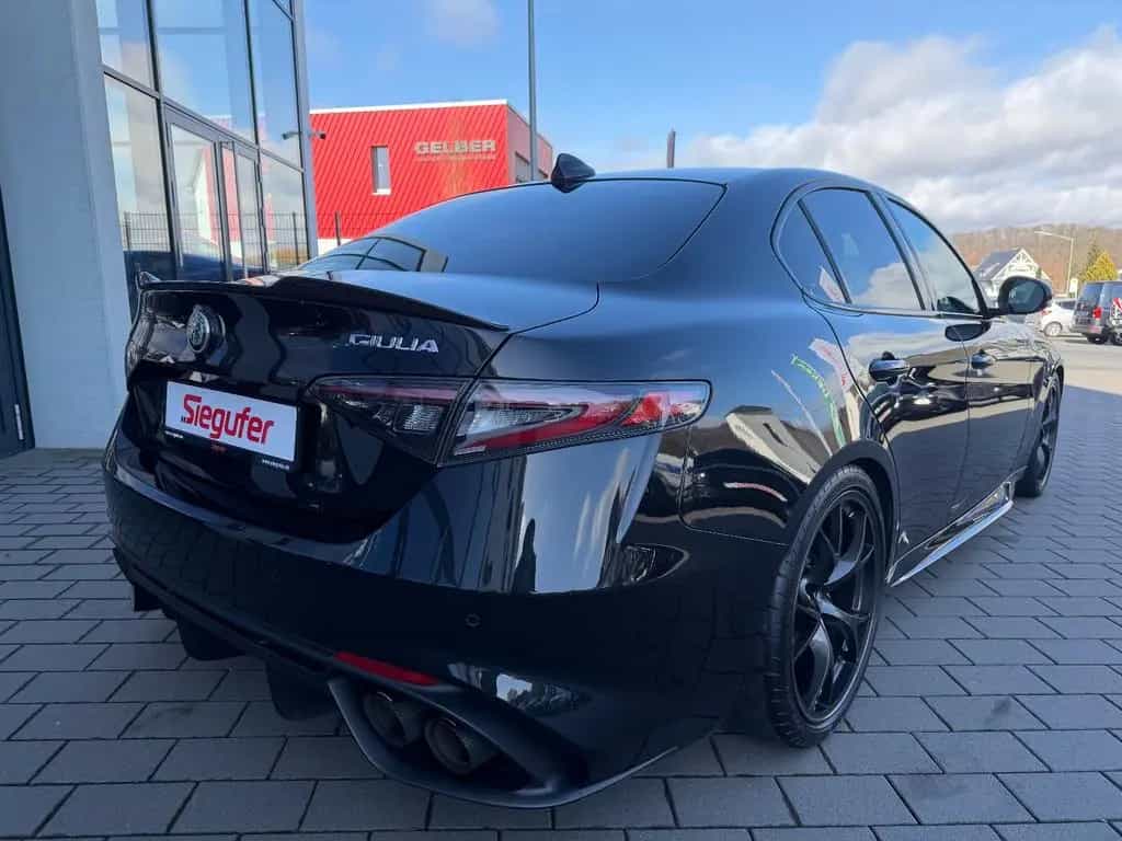 Alfa Romeo Giulia Quadrifoglio/Harmann Kardon Sound/R-Kam 03/2023-photo-5