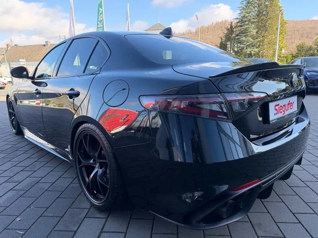 Alfa Romeo Giulia Quadrifoglio/Harmann Kardon Sound/R-Kam 03/2023-photo-7