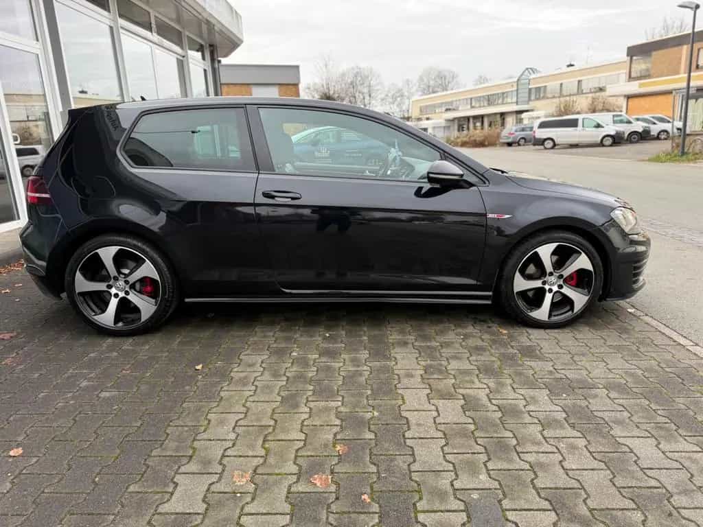 Volkswagen Golf VII Lim. GTI BMT*1-Hand*Scheckheft gepflegt 10/2015-photo-4