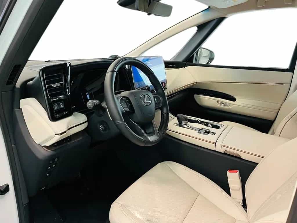 Lexus LM 350h 2,5, 250 PS Hybrid E-Four 4-Türer EXECUT null-photo-7