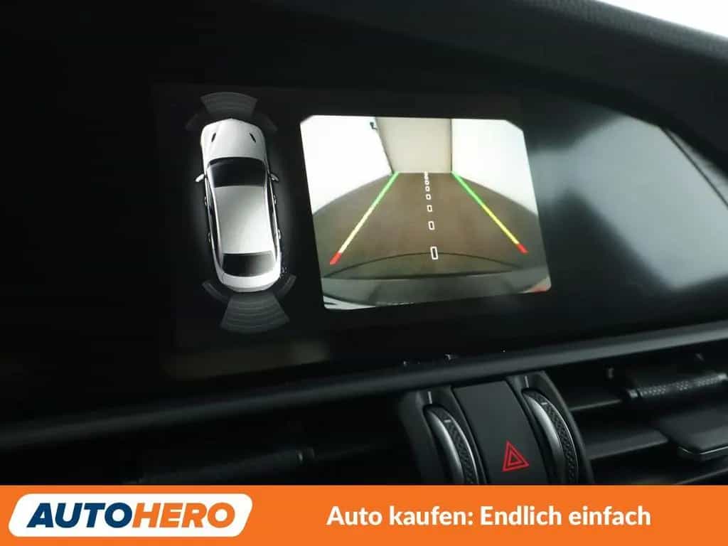 Alfa Romeo Giulia 2.2 JTDM Super Aut.*NAVI*TEMPO*CAM*PDC* 03/2017-photo-23