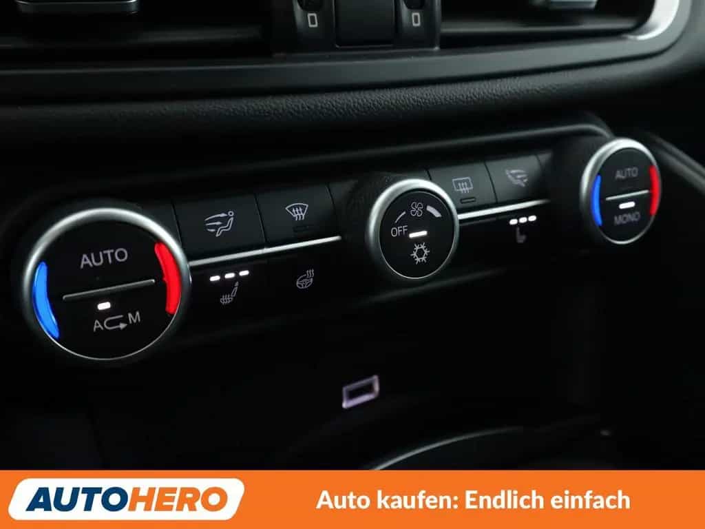 Alfa Romeo Giulia 2.2 JTDM Super Aut.*NAVI*TEMPO*CAM*PDC* 03/2017-photo-24