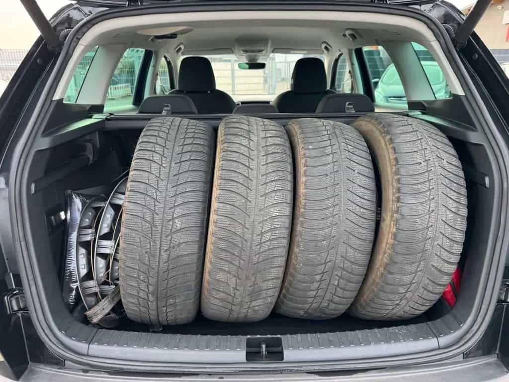 Skoda Karoq 1.5 TSI ACT Style+Finanzierung+Garantie+ 02/2019-photo-28