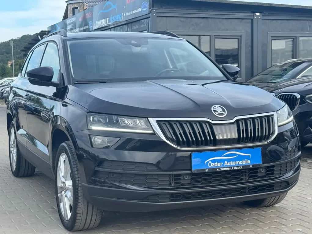 Skoda Karoq 1.5 TSI ACT Style+Finanzierung+Garantie+ 02/2019-photo-3