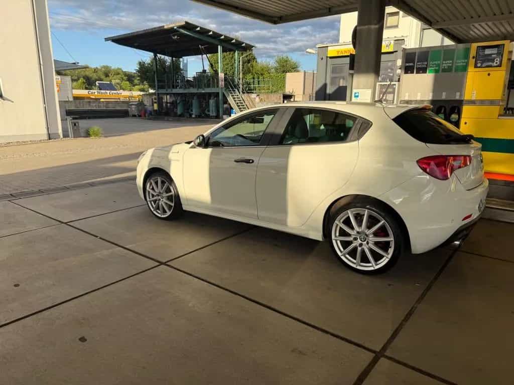 Alfa Romeo Giulietta 1.4 TB 16V Turismo Turismo 06/2015-photo-2
