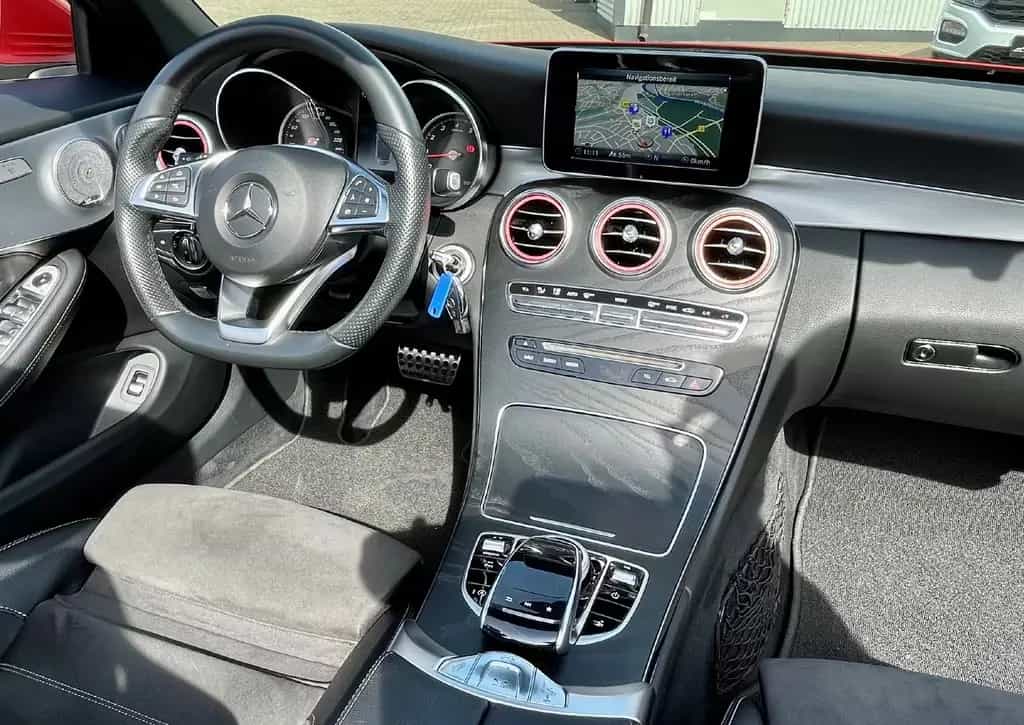 Mercedes-Benz C 200 Cabrio Aut."AMG Line"+LED+KAMERA+Burmester 08/2017-photo-38