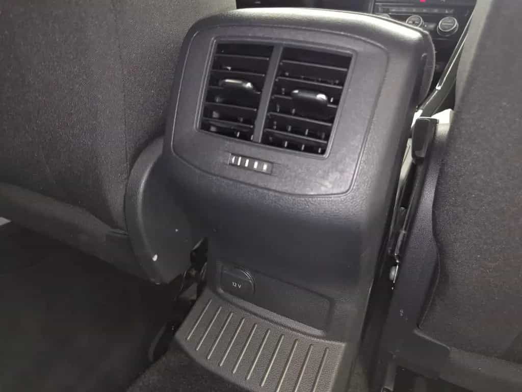 Volkswagen T-Roc Sport 4Motion / LED / SCHECKHEFT 07/2018-photo-11