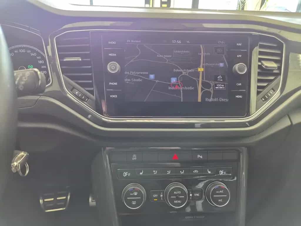 Volkswagen T-Roc Sport 4Motion / LED / SCHECKHEFT 07/2018-photo-22