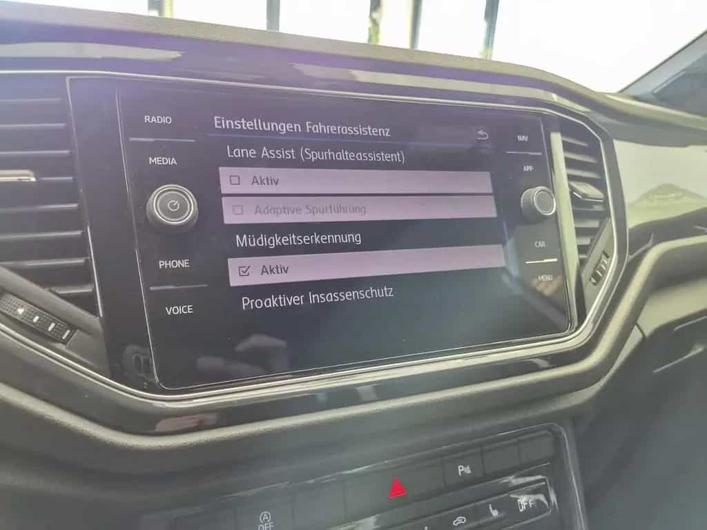 Volkswagen T-Roc Sport 4Motion / LED / SCHECKHEFT 07/2018-photo-27
