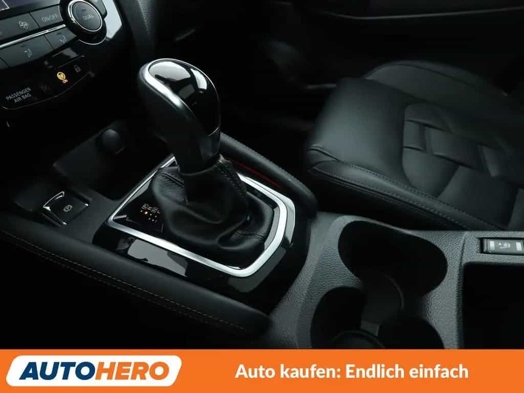 Nissan Qashqai 1.3 DIG-T Tekna+ Aut.*NAVI*360°CAM*SPUR* 08/2019-photo-24