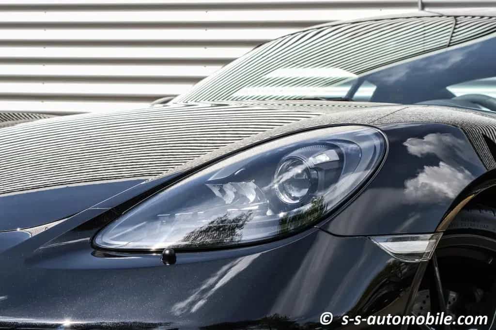 Porsche 718 Cayman T SportDesign Vollschale Schalter 05/2020-photo-0