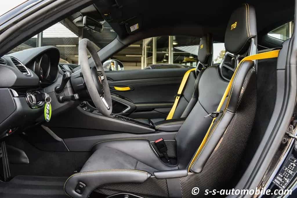 Porsche 718 Cayman T SportDesign Vollschale Schalter 05/2020-photo-18