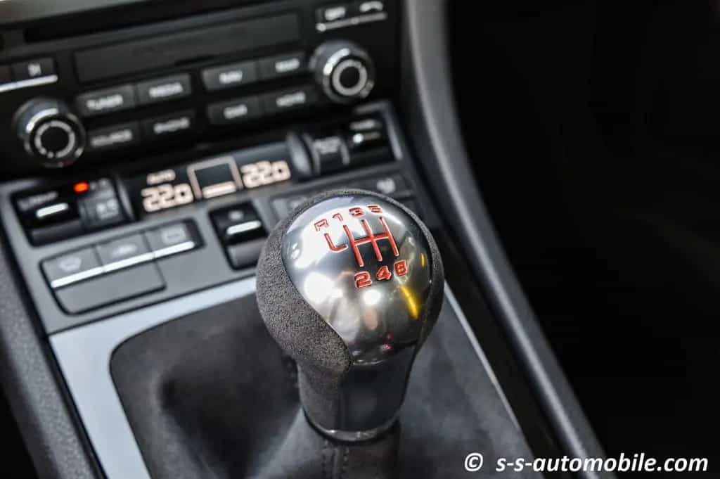 Porsche 718 Cayman T SportDesign Vollschale Schalter 05/2020-photo-32
