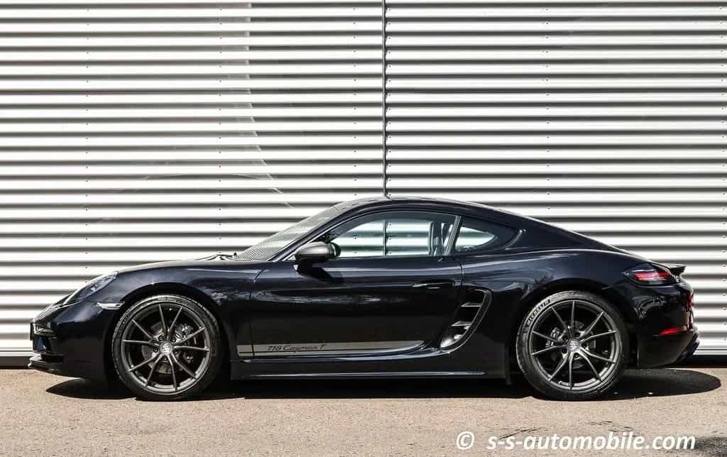 Porsche 718 Cayman T SportDesign Vollschale Schalter 05/2020-photo-2