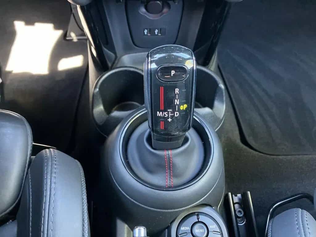 MINI Cooper S COOPER_S 60 YEARS TRIM LED+NAVI+SHZ+PDC+KLIMA 05/2020-photo-18
