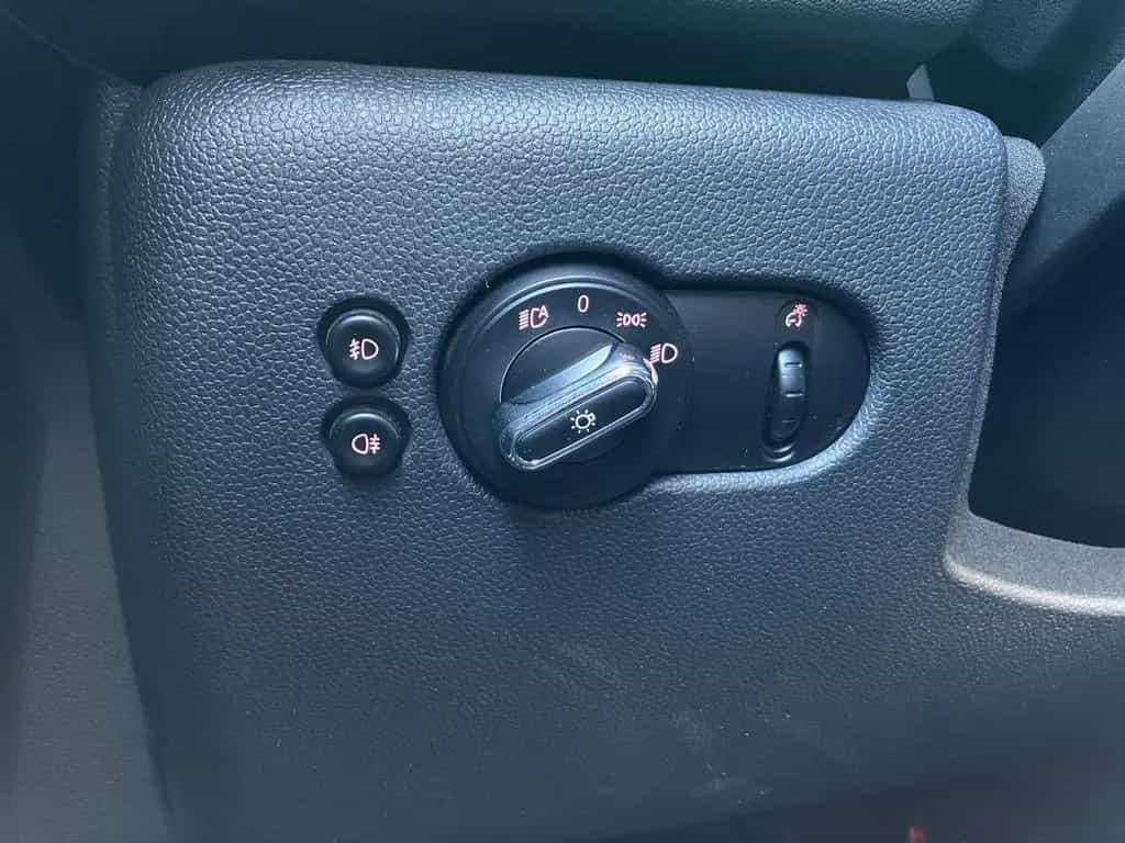 MINI Cooper S COOPER_S 60 YEARS TRIM LED+NAVI+SHZ+PDC+KLIMA 05/2020-photo-20