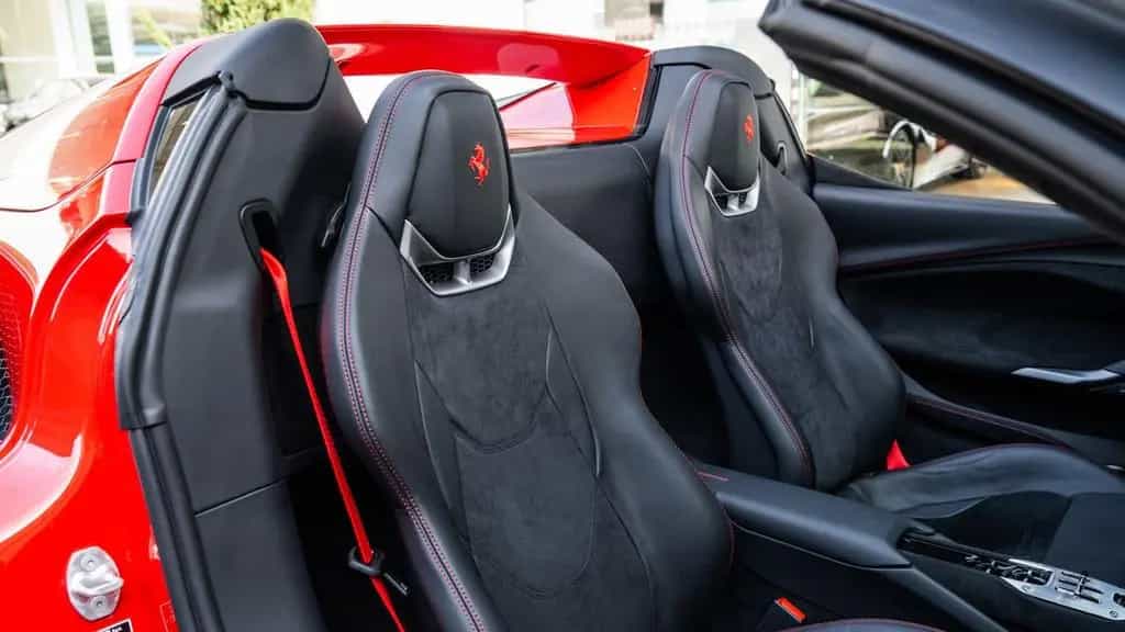 Ferrari 296 GTS GTS 12/2025-photo-11