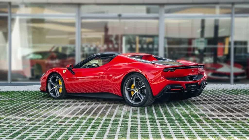 Ferrari 296 GTS GTS 12/2025-photo-5