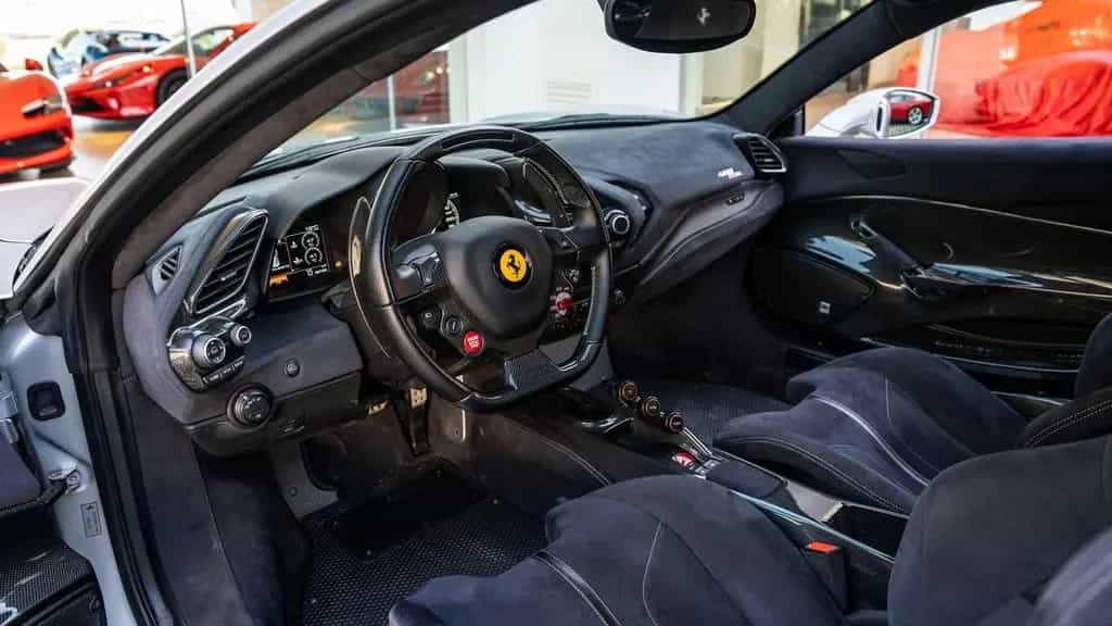 Ferrari 488 Spider Pista Coupé 08/2019-photo-10