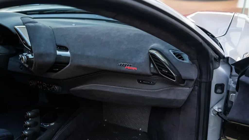 Ferrari 488 Spider Pista Coupé 08/2019-photo-15