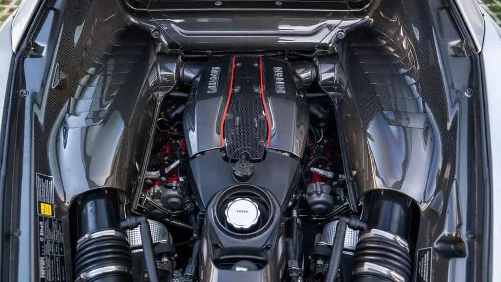 Ferrari 488 Spider Pista Coupé 08/2019-photo-20
