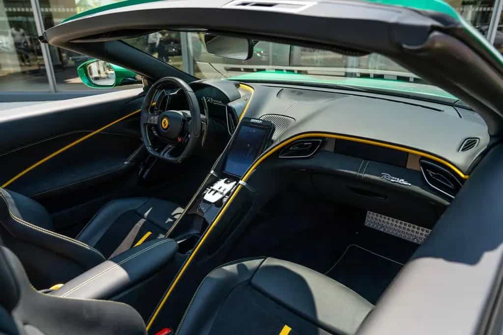 Ferrari Roma SPIDER 07/2024-photo-15